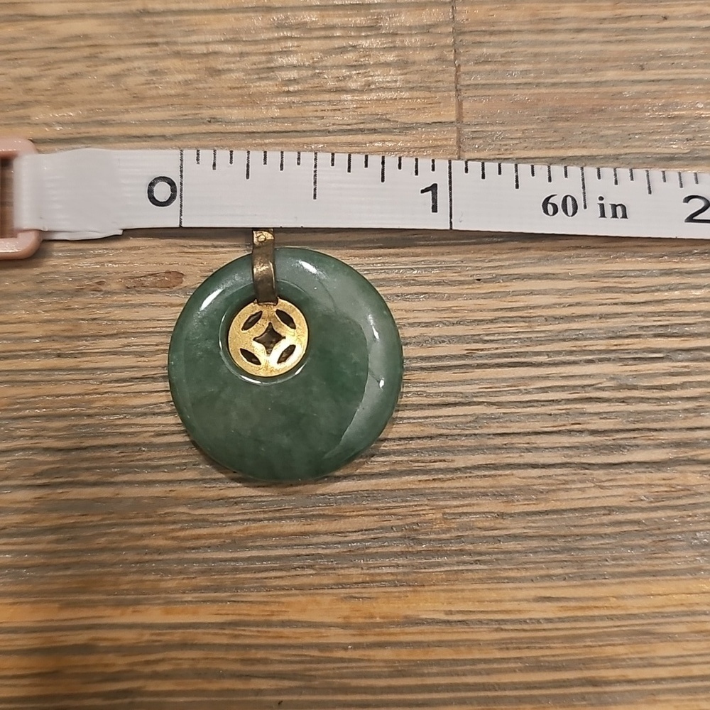 Vintage Jade Pendant - Picture 2 of 7